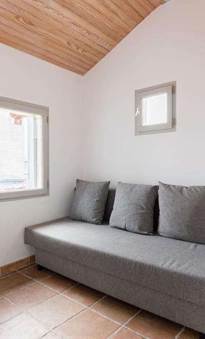 Le Cosy, T3 En Duplex, Climatise, Centre Historique Apartment Montpellier Luaran gambar